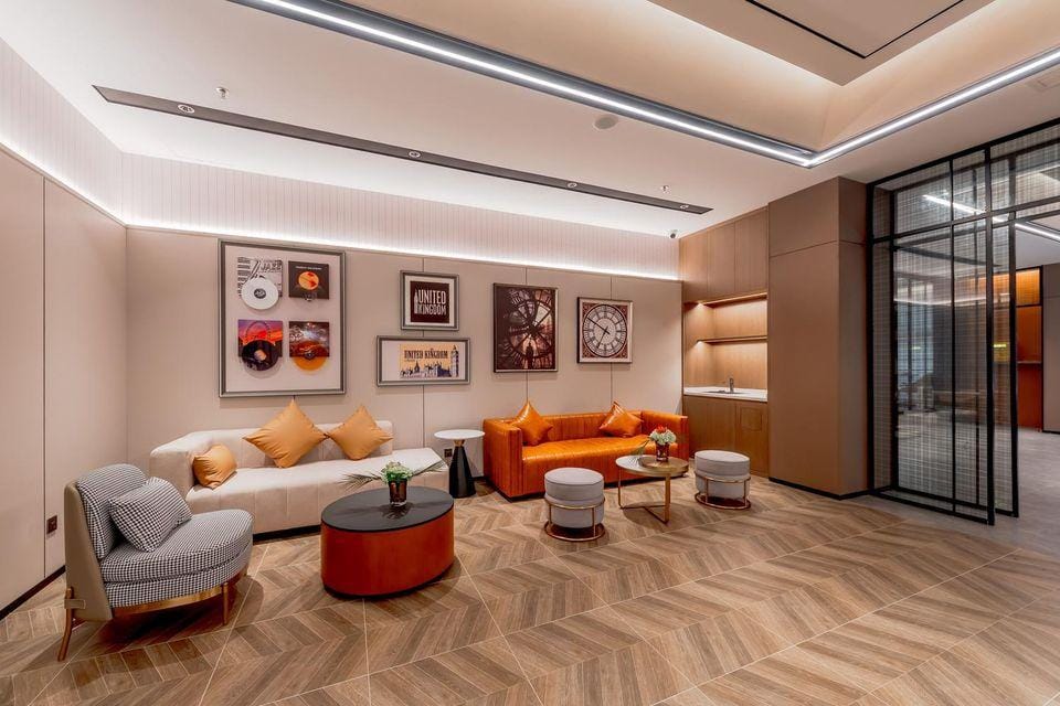 Home Inn Plus - Hangzhou Linping Intime City Subway Station Hotel in Hangzhou