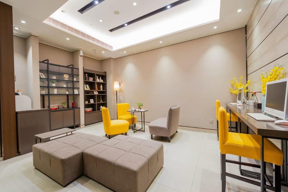 Home Inn Plus - Hangzhou Wanda Plaza Auto City Hotel in Hangzhou
