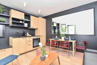 Cosy appartment - 1BR 4P - Place des Vosges Hotel in Paris