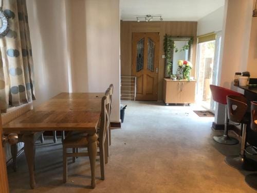 77 Manor Road Altrincham Hotel in England