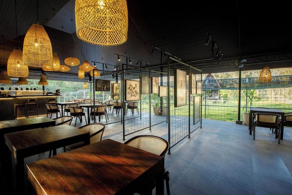 Alpha Wolf Lodge Hotel in Kediri