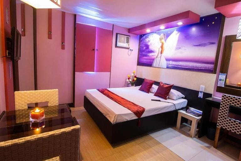 Hotel Dreamworld Las Pinas Hotel in Las Pinas