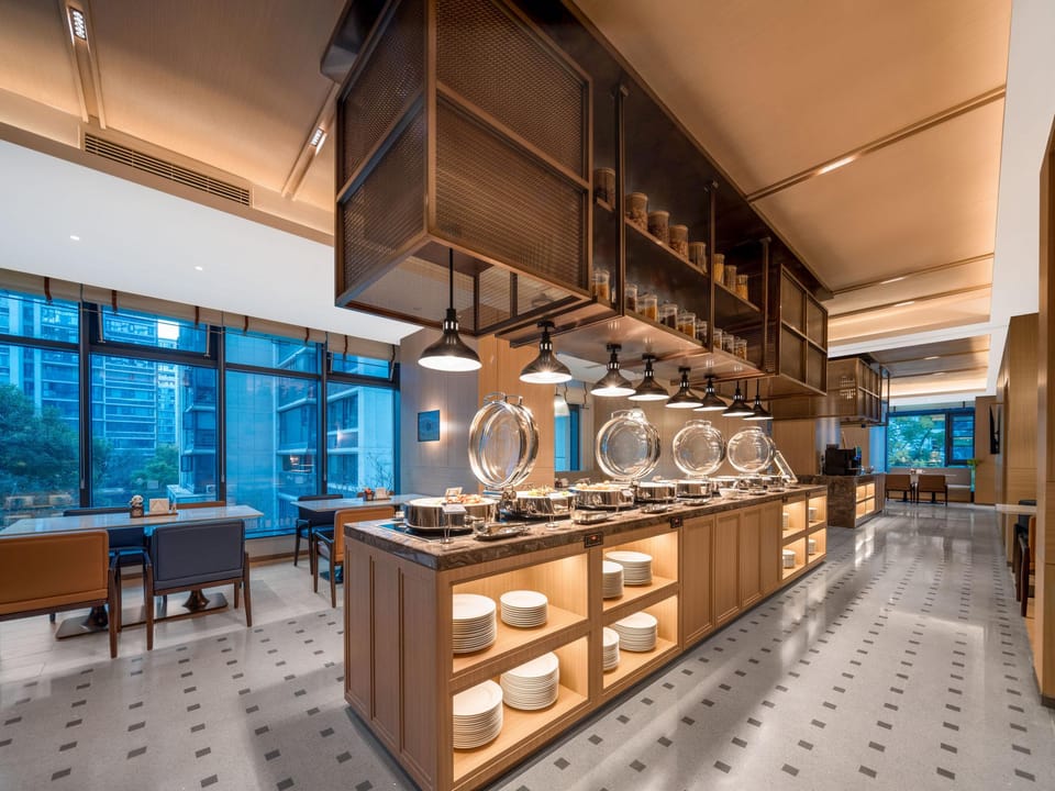 Holiday Inn Express Chengdu Shuangliu Chuanda Road Hotel in Chengdu