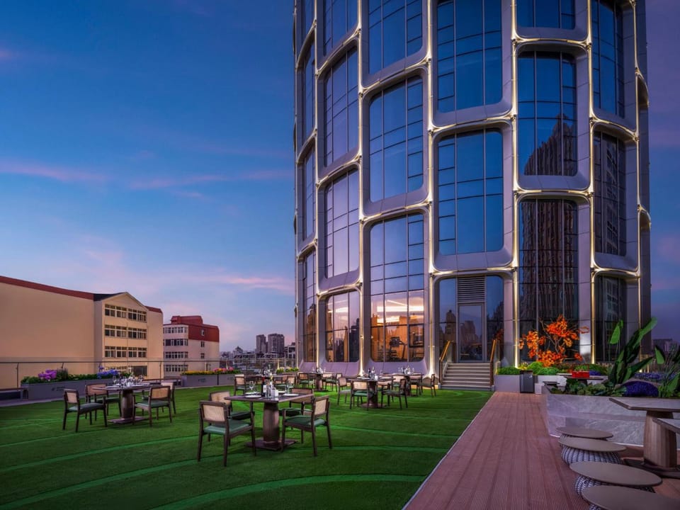 Holiday Inn Qingdao CBD Hotel in Qingdao
