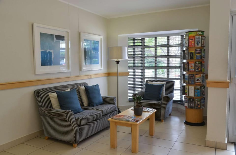 Road Lodge Cape Town International Airport Hotel in Cape Town