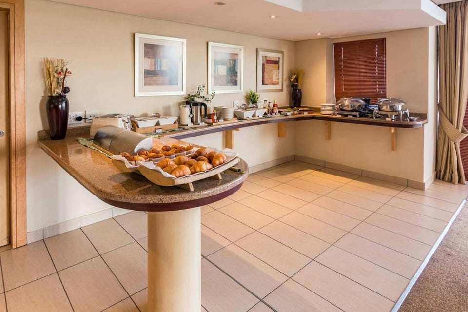 Road Lodge Bloemfontein Airport Hotel in South Africa