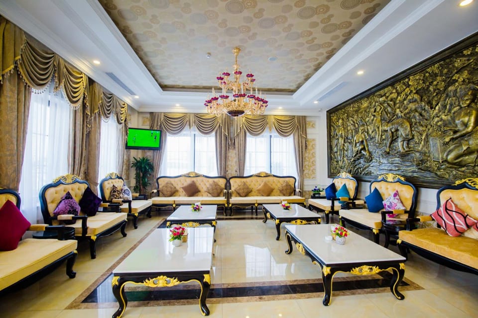 Grand Hotel Hotel in Laos