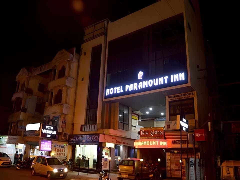 Hotel Paramount Inn Hotel in Gujarat