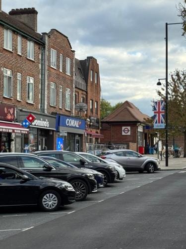 En-suite studios near Wembley Stadium Hotel in Pinner