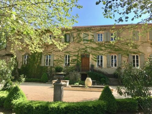 Chateau De Jouques Hotel in Gémenos