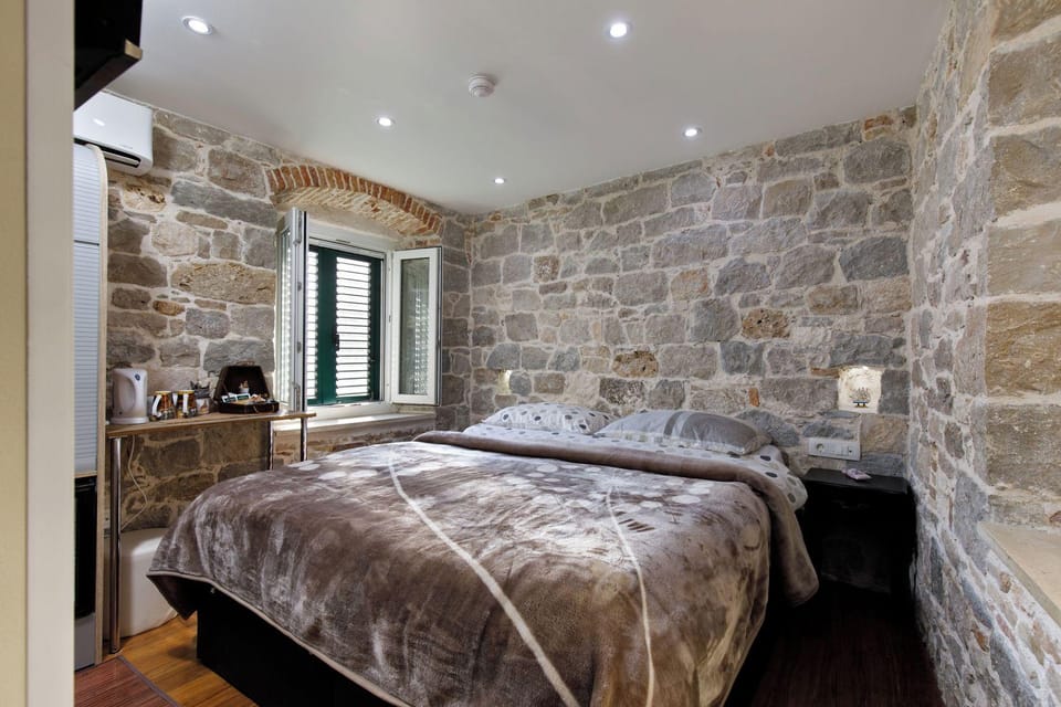Luxury Authentic Studio Split Old-Town Hotel in Split