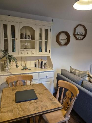The Nook. 1 Bedroom Cottage with Indoor Fireplace Hotel in Aylesbury Vale