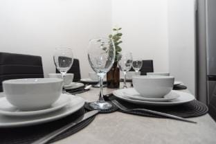 Maple - Telford House  - With Parking Hotel in Telford