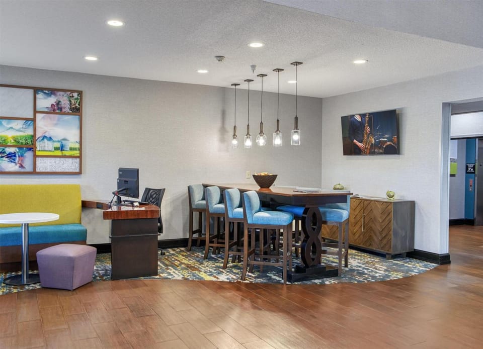 Hampton Inn Elkhart Hotel in Elkhart