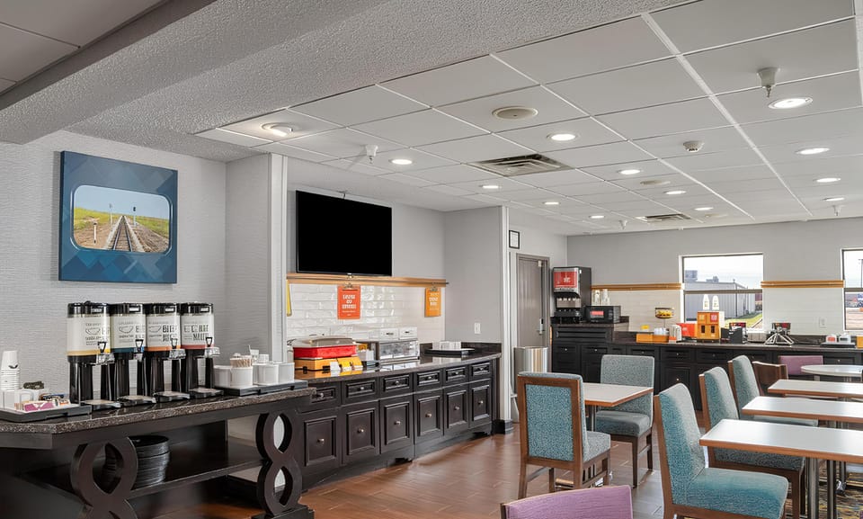 Hampton Inn Elkhart Hotel in Elkhart