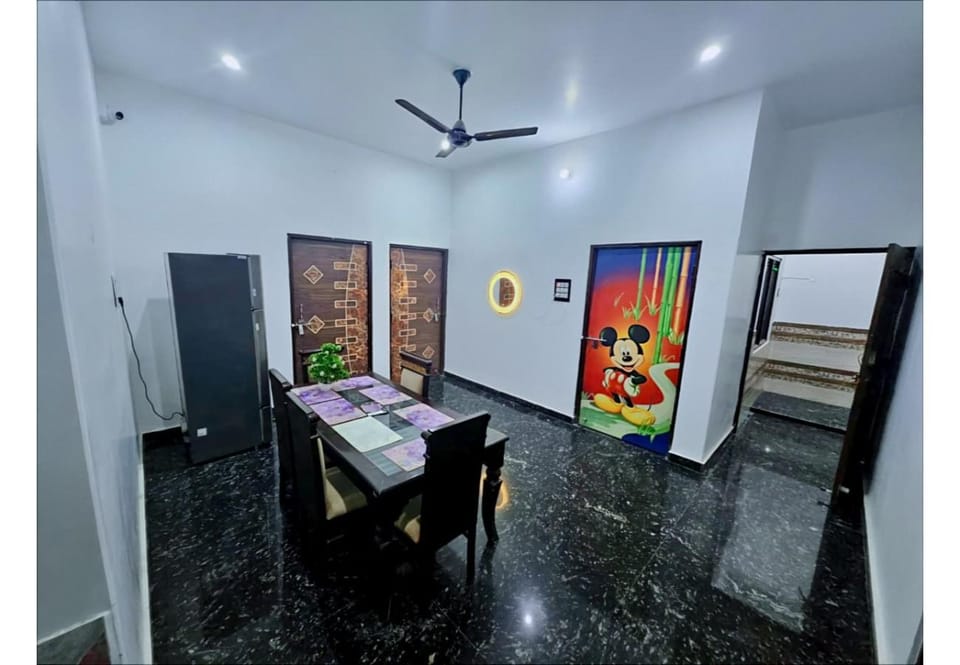 Aakriti's Home Stay Hotel in Varanasi