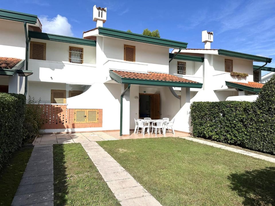 Nice two-storey flat Resort in Bibione