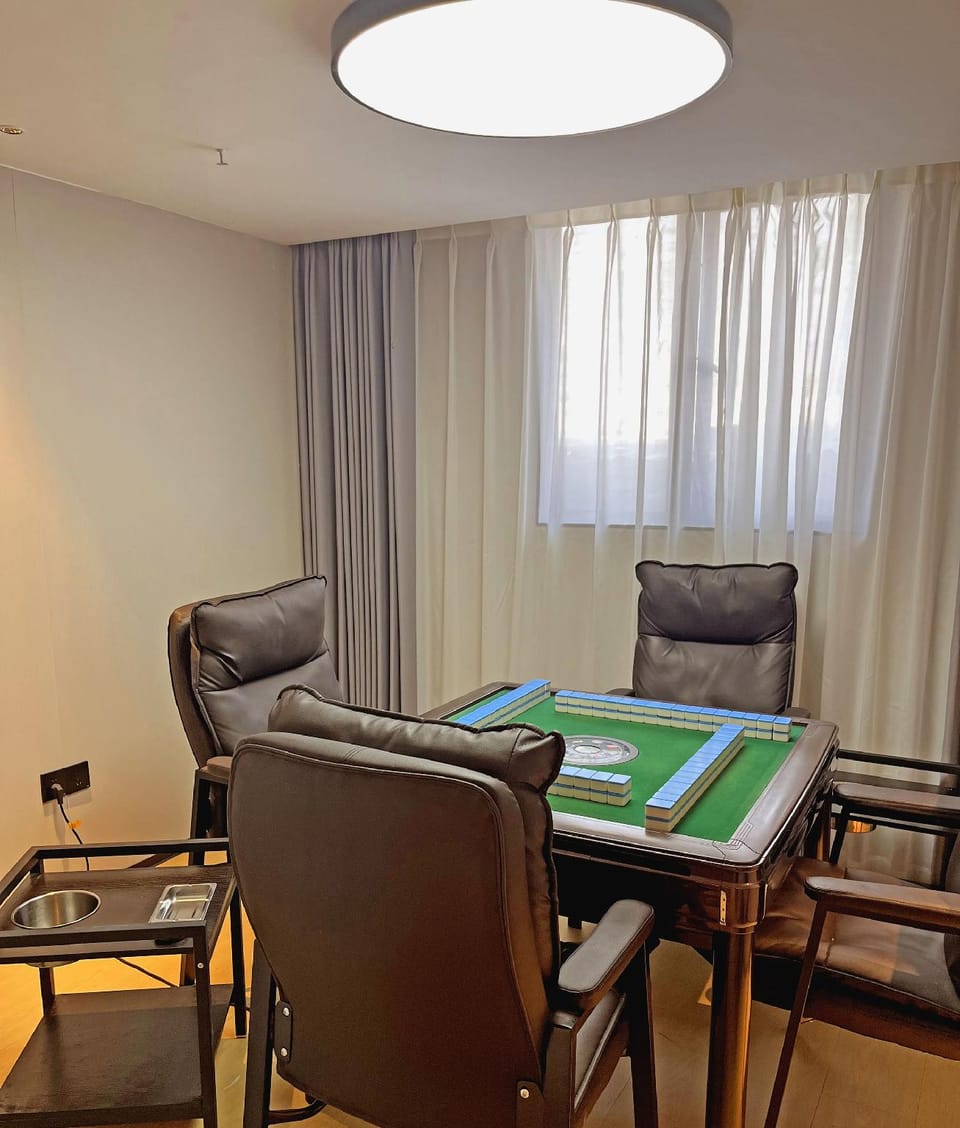 He Tianxia Hotel (Pujiang Passenger Transport Center Branch) Hotel in Hangzhou