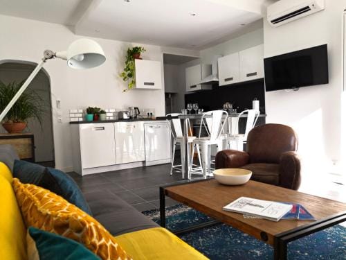 Beautifully bright apartment in Old Town St Tropez Hotel in Saint-Tropez