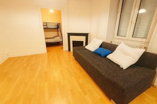 Appartement Rond-Point de Renne Hotel in Nantes