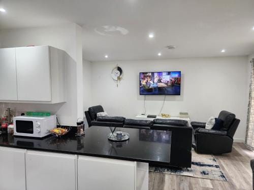 Trinity Guest House Hotel in Sedgemoor