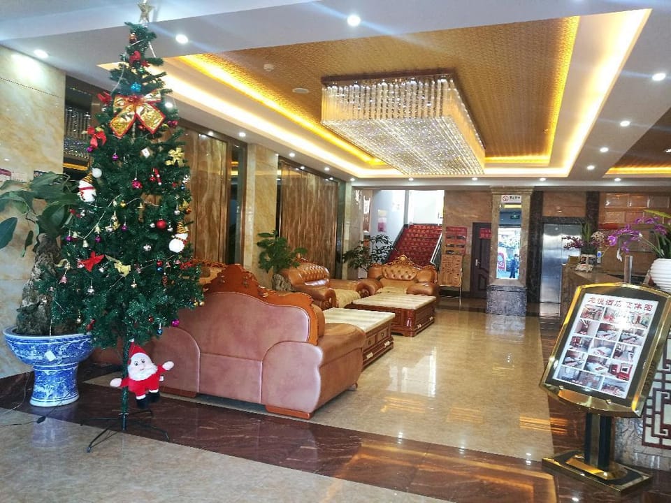 Longyue Hotel Hotel in China