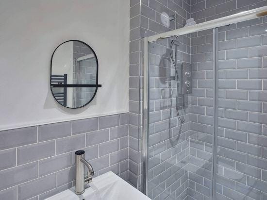 Host & Stay | Routh Walk Hotel in England