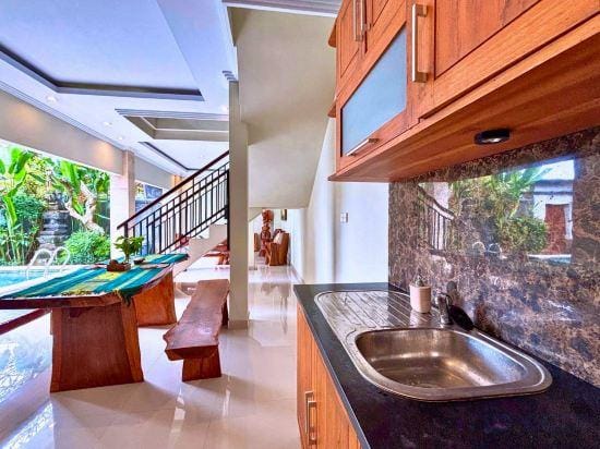 Amory Villa - 3BR Private Pool Villa Hotel in North Kuta