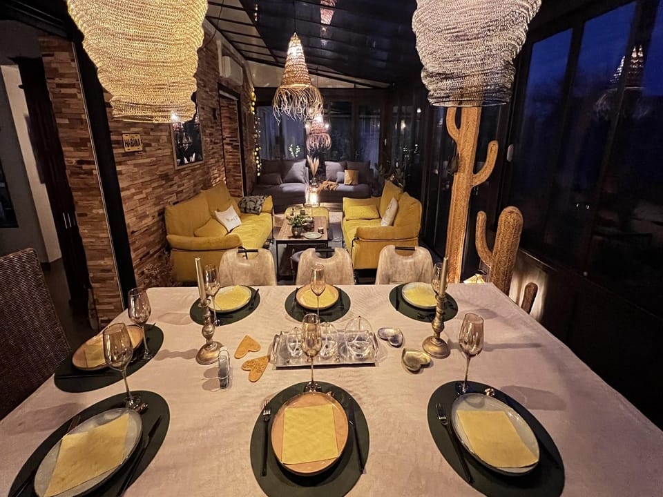 Chic Family Villa with Outdoor Kitchen Hotel in Centre-Val de Loire