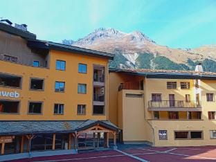 Apartment in Northern Alps with balcony Hotel in Pralognan-la-Vanoise