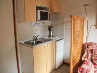 Apartment with hot tub in Chatel Hotel in Châtel