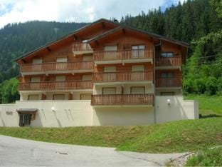 Apartment in Chatel near River Hotel in Châtel