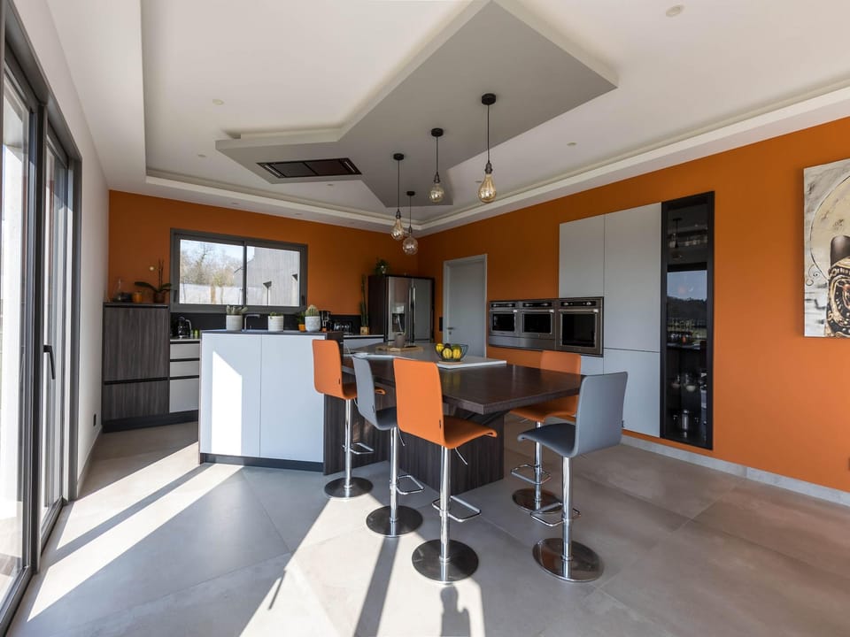 Villa in Saint-Corneille with Private Jacuzzi Hotel in Centre-Val de Loire