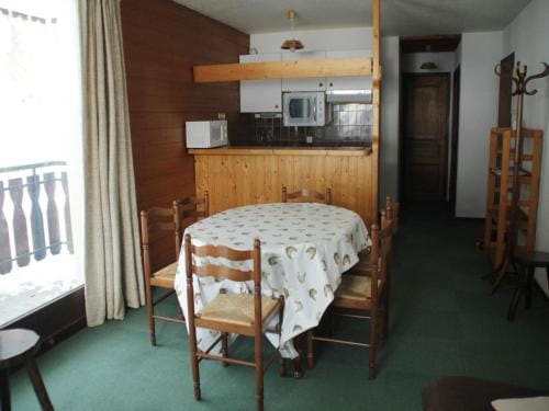 Apartment near Ski area for 6 people Hotel in Châtel