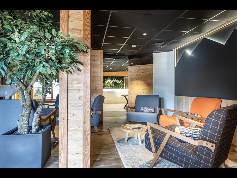 Apartment in Risoul with Ski-InSki-Out Access Hotel in Piedmont