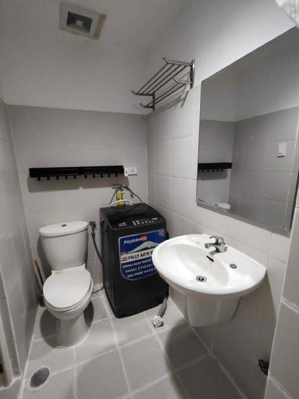 Sea Residences by Maviz Hotel in Pasay