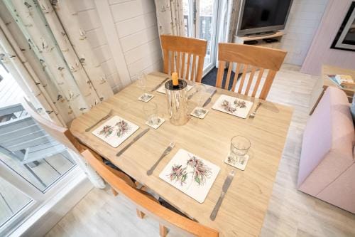 Unicorn themed Lodge with 2 Bedrooms Lodge in New Forest District