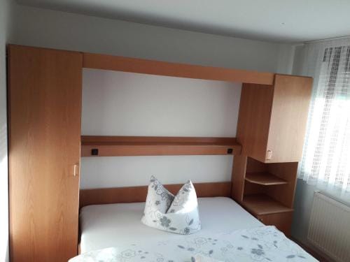 Gastezimmer Hagenschieß Restaurant Inn in Pforzheim