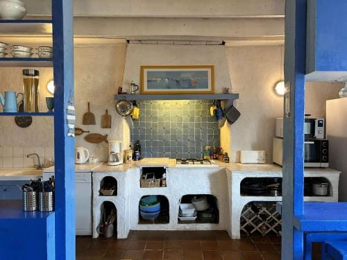 1200 - Maison de caractere pour 10 personnes. Hotel in Brittany
