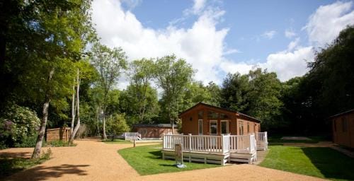 Merley Woodland Superior4 Lodge with Hot Tub Lodge in Purbeck District