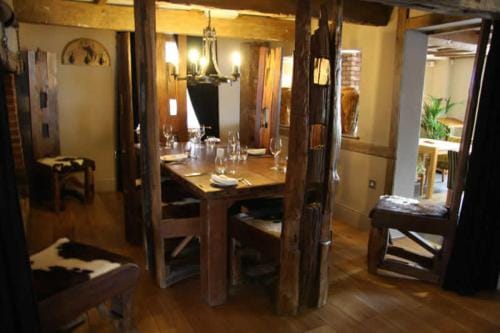 The Vernon Pub, Restaurant, Hotel Hotel in England