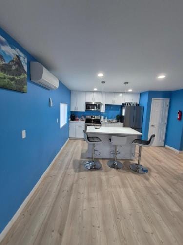 Work & Lake Guest house at Airport Hotel in SeaTac