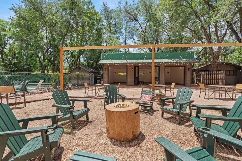 Timber Lodge Cabins 30 Hotel in Colorado Springs