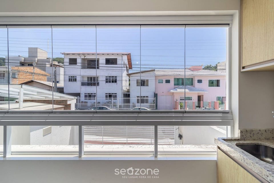 Apt w Balcony in a Privileg Location in BC Bfh0101 Hotel in Balneário Camboriú