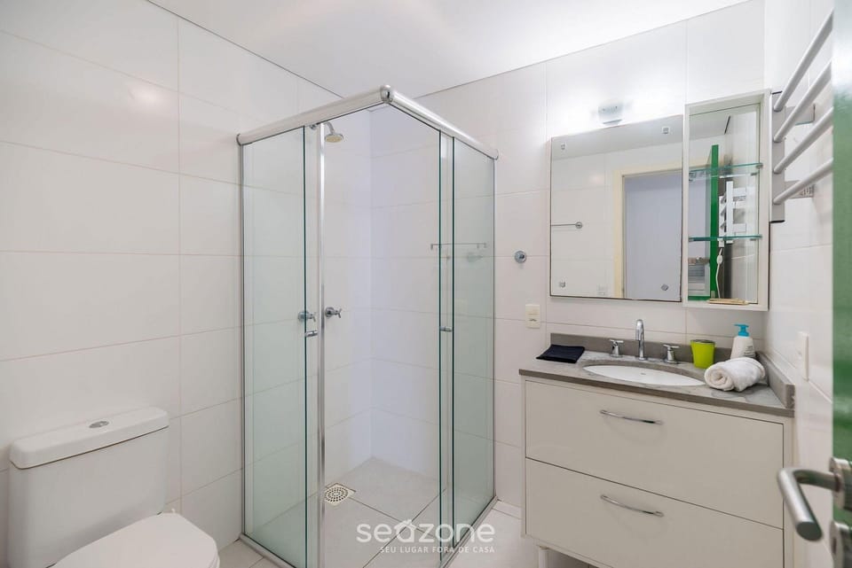Beautiful Apart w/ Balcony 500m From Beach Nng0102 Hotel in Florianopolis