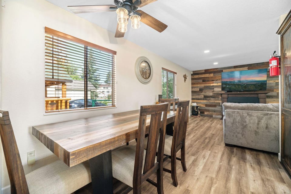 The Bear Den Hotel in Big Bear