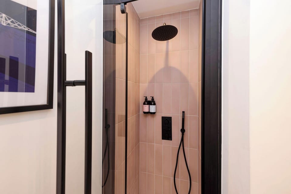 Abbey Gate Studios Hotel in Edinburgh