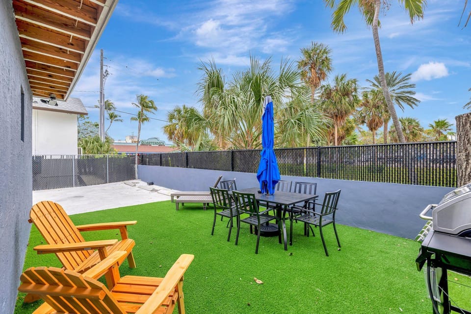 Studio off Las Olas- Steps to the Beach Hotel in Fort Lauderdale