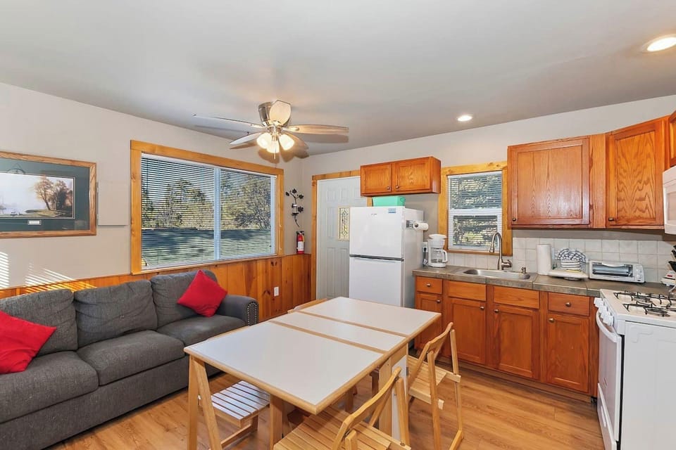 Tranquil 2-Bedroom Retreat Hotel in Big Bear