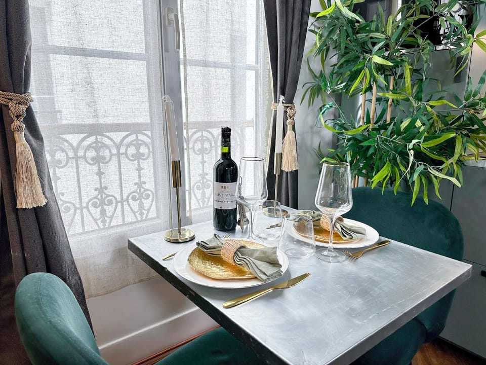 1552 Laborde Hotel in Paris